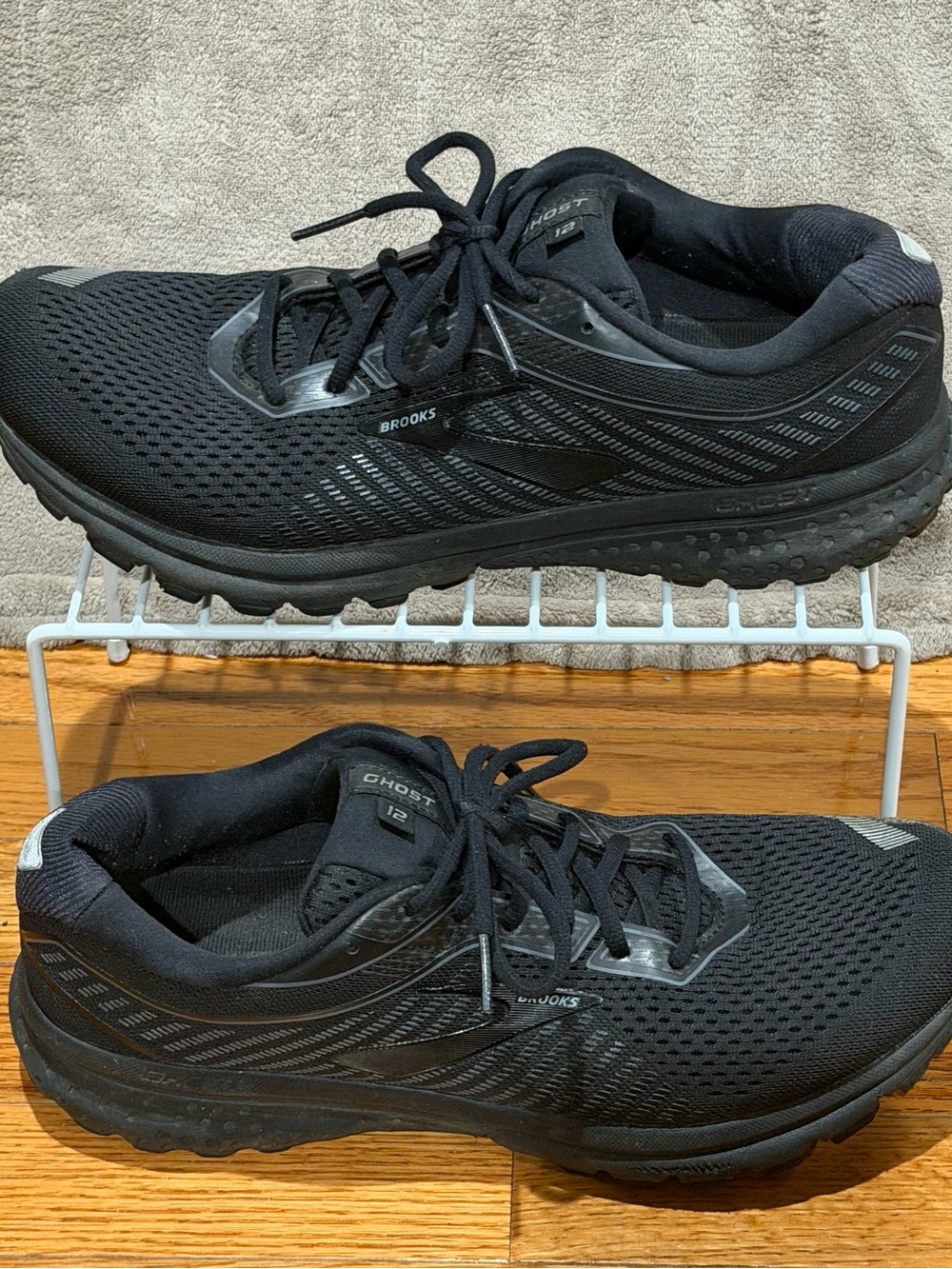 Brooks Ghost 12 Mens Sz 12 Triple Black Athletic Running Walking Shoes Sneakers